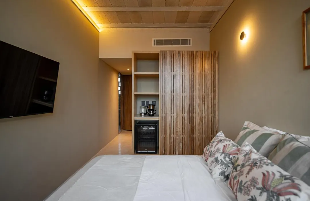 Hola Donceles Suites-1
